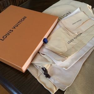 Lv dust bags and box